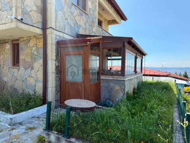 Her Odası Ve Balkonu Deniz Manzaralı | Yuvacık Barajı Yakınında Full Eşyalı Kiralık Müstakil Villa 5