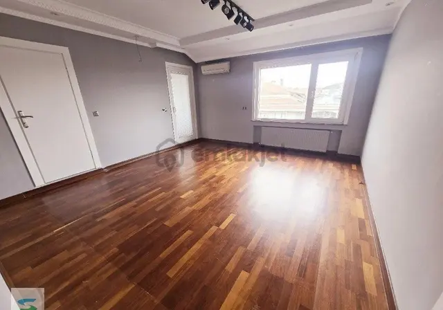 Yeşilköy Sahilde Deniz Manzaralı Kiralık 5+2 Dubleks 2