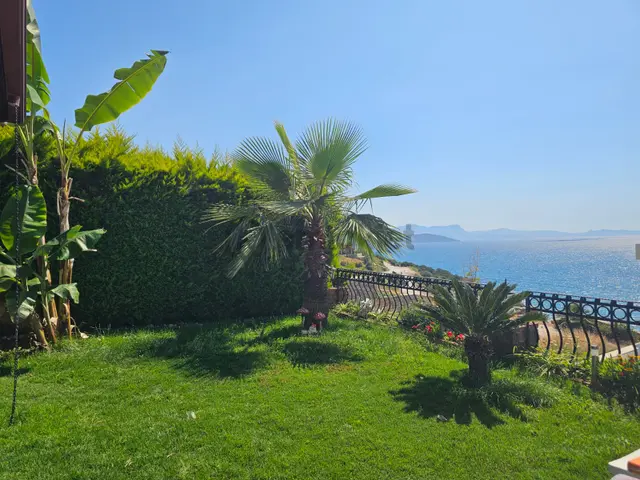 Muğla Bodrum Deniz Manzaralı Satılık Villa 4
