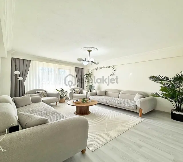 Kıraç Atatürk Mahallesi Yüksek Giriş 1+1 85m2 2.650.000tl 3