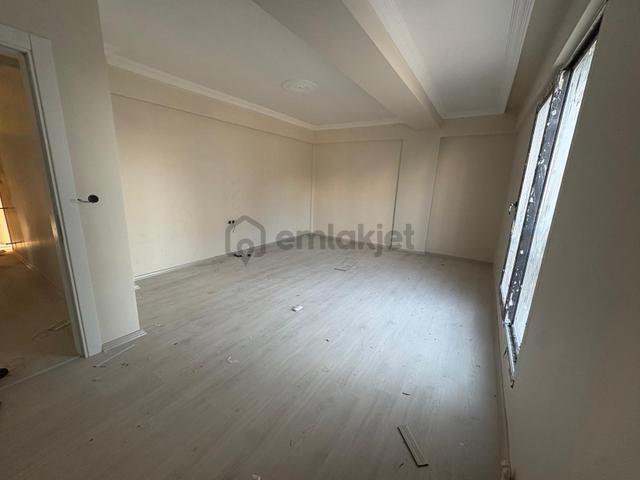 Yeni Mahallede 2+1 Ara Kat Kapalı Mutfak Sıfır Daire 4