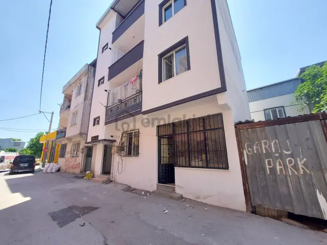 Şirinevler'de Satılık Komple Bina - Tadilatlı & Ulaşım Avantajlı Şirinevler'de Satılık Komple Bina - Tadilatlı & Ulaşım Avantajlı