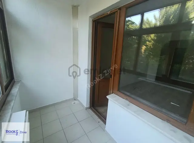 Şok Şok Yalova'nın Tam Merkezi Ara Kat Satılık 2+1 Daire. Şok Şok Yalova'nın Tam Merkezi Ara Kat Satılık 2+1 Daire.