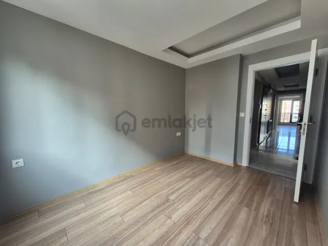 Can Emlaktan Merkezi Konumda Satılık 2+1 Daire 3