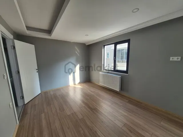 Can Emlaktan Merkezi Konumda Satılık 2+1 Daire 2