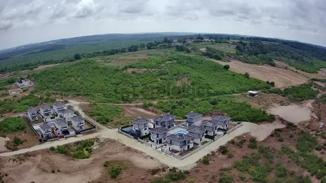 Kaynarca Başoğlu'nda Satılık Lüks 3+1 Köşe Villa | Ortak Havuzlu 4