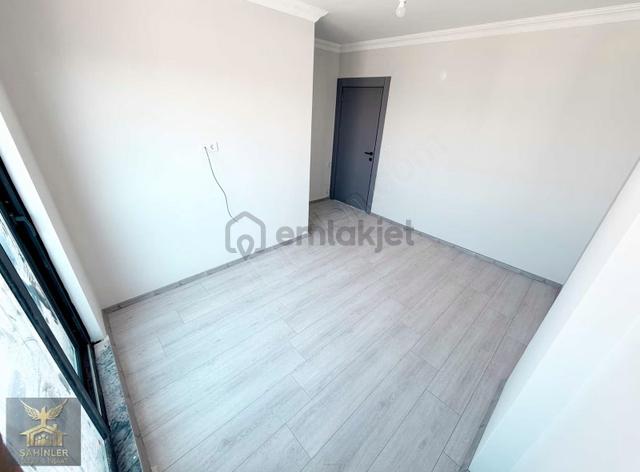 Cadde Üzeri Ebeveyn Banyolu Ferah 2+1 Daire Kaçmaz Fırsat !!! 2