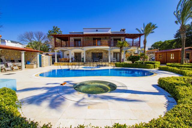 Bitez Köyiçi'nde Özel Havuzlu Yıllık Kiralık Müstakil Villa 5