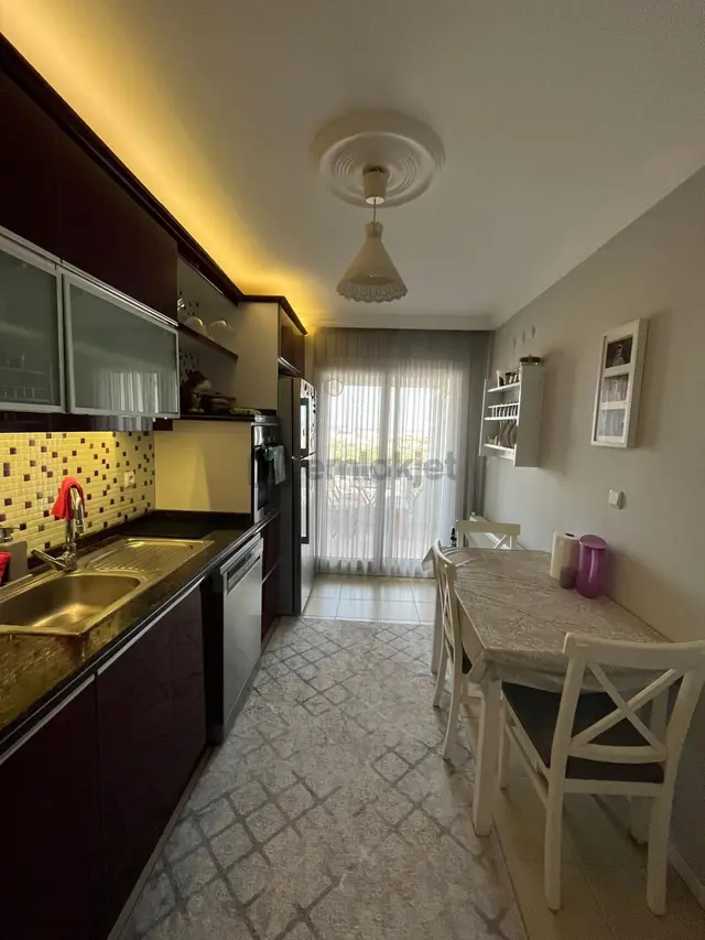 Bal Gayrimenkul'den Barbarosta Asansörlü Site İçinde 3+1 Daire 4
