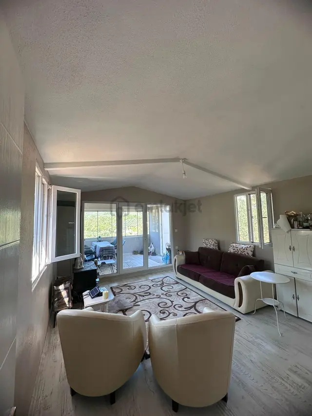 Remax Advantage Mirzaoba Köye 150m, 45m2 Bağ Evi Olan Zeytinlik 3