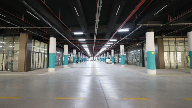 Mega Şaşmaz'da Yola Cepheli Kiralık Dükkan 4