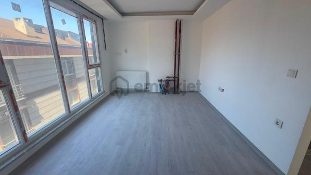 Eyüpsultan Alibeyköyde Güzeltepe Mahallesinde/ 1+1/65/4.kat/ Butik Sitesinde Satılık Daire 5