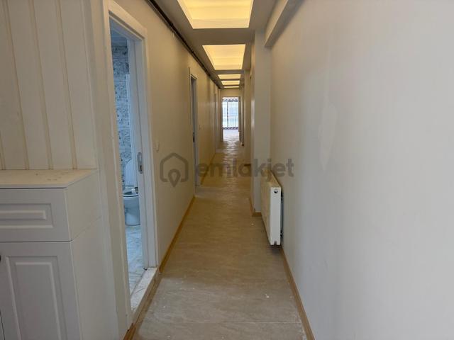 Bal Gayrimenkul'den Atatürk Caddesi Üzeri Sıfır 3+1 Ofis&daire 5