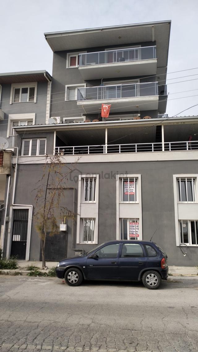 Bornova Atatürk Mah. Anacadde Üzeri Zemin Dubleks Kiralık Daire