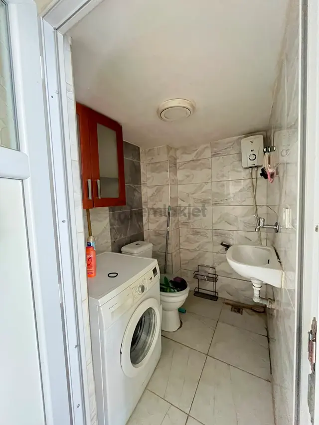 Izmır Konak Hatay Pirireis Mah Esyalı 1+0 4