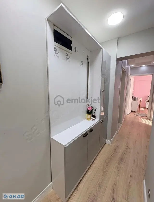 Güzelyalı'da Park Cepheli 3+1 Full Tadilatlı Güzelyalı'da Park Cepheli 3+1 Full Tadilatlı