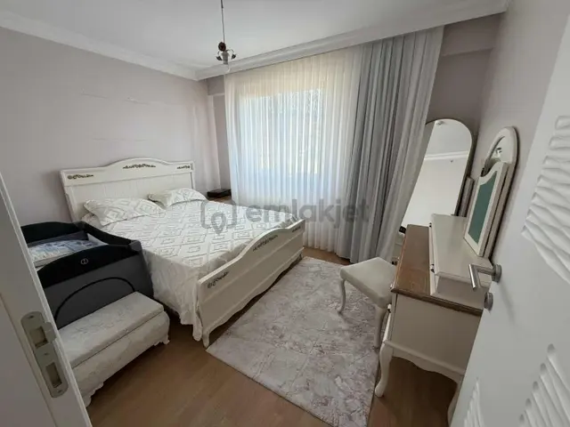 F-l Emlaktan Çakmak İtfaiye Yanı Hisar Palace 3+1 4.kat Önü Açık 2