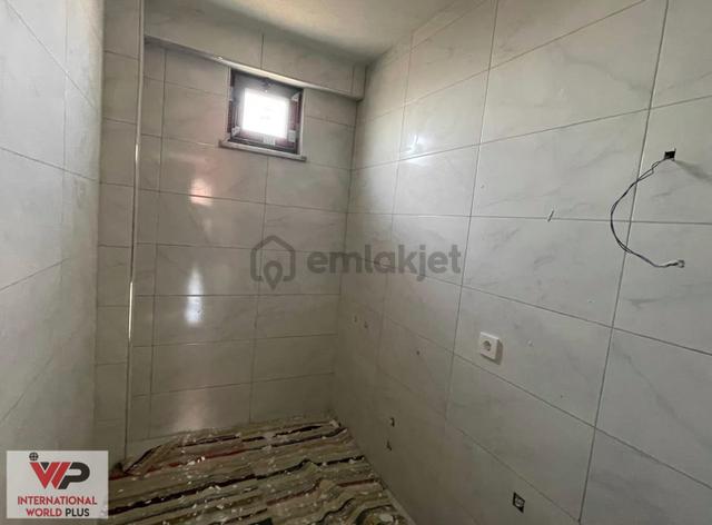 Kartal'da Manzaralı, Masrafsız, Tek Daire Üzeri 2+1 5