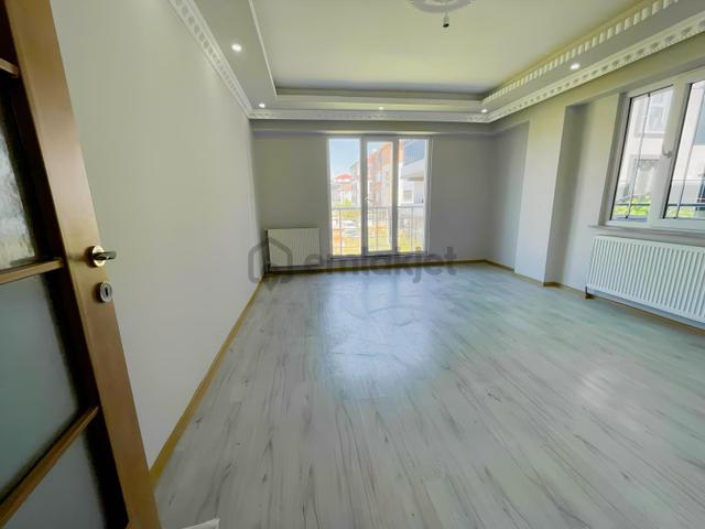Kabal'dan Merkezi Konumda 2+1 Kapalı Cam Balkon | Net 100 M2 2