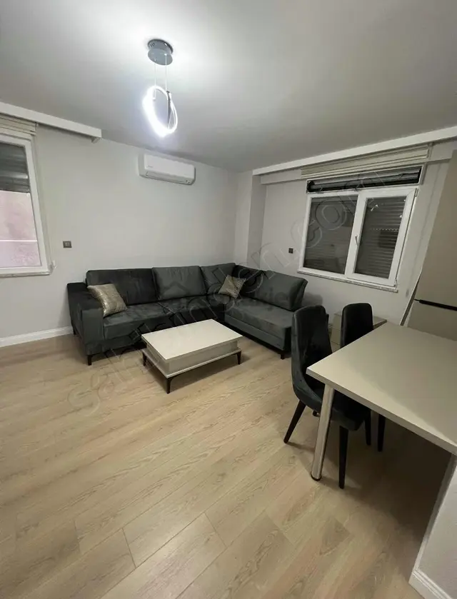 Ümraniye Metro Çıkışında Kiralık 1+1 Full Eşyalı Lüks Daire 2