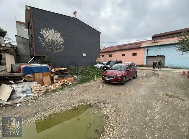 Hürriyet İstiklal Mahallesi 140m2 Satılık Köşe Arsa 3