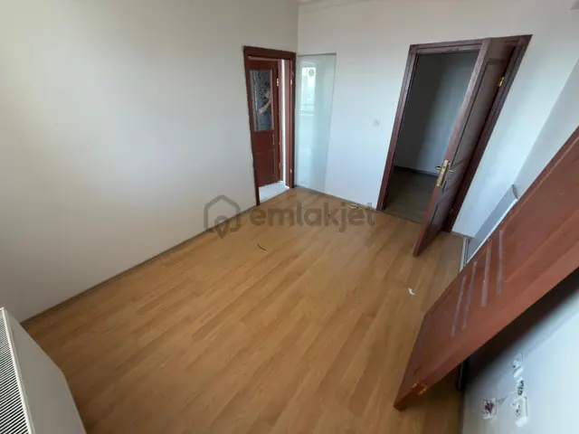 Kariyer'den Ankara Manzaralı 3+1 Teras Balkonlu 140 M2 Asansörlü 2