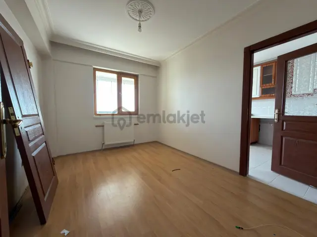 Kariyer'den Ankara Manzaralı 3+1 Teras Balkonlu 140 M2 Asansörlü 3