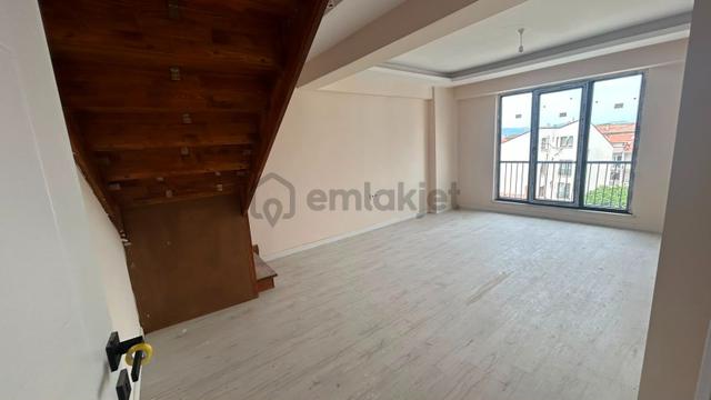 Uzmanlar'dan Kayacık Mah. Deniz Manzaralı Satılık 5+1 Çatı Dubleks Sıfır Daire 3