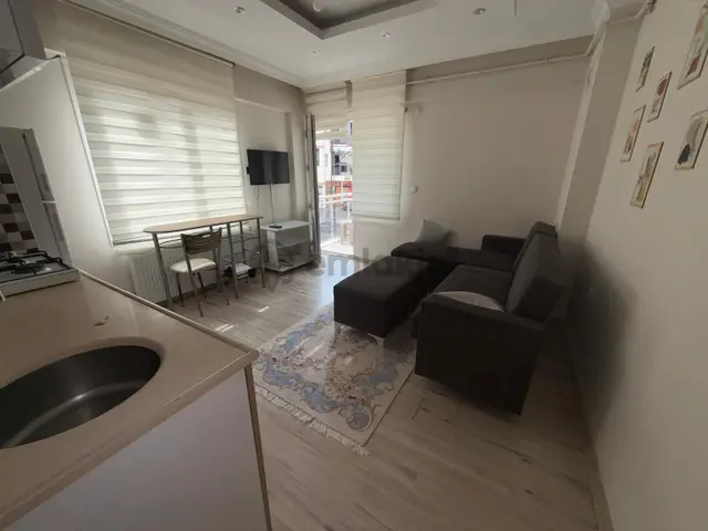 Edirne Atatürk Mahalesi Aranan Bölgede Satılık Eşyalı 1+1 3