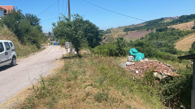 Asfalt Kenarında Konut İmarlı, Göktepede 381 M2 Satılık Arsa 2