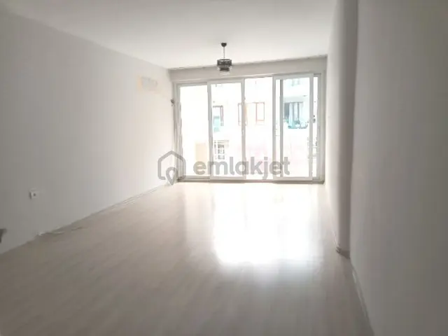 Harika Lokasyonda Bakımlı Kiralık Daire