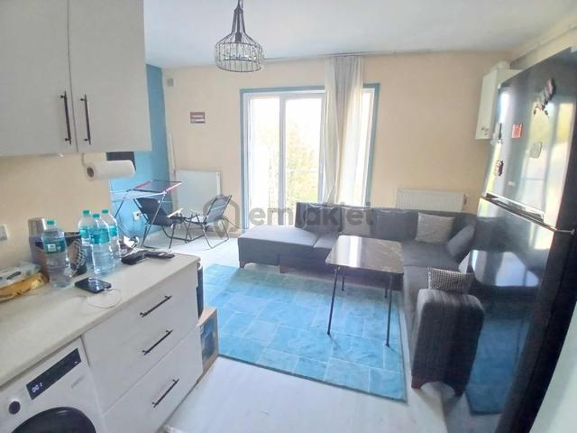 Sarıyer Tarabya Üstün'de Cadde Üzerin'de Satılık 1+1 Daire 2
