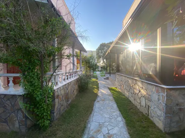 Borsem'den Dikili Salihleraltı'nda Havuzlu Sitede Satılık Villa 2