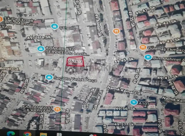 Sivas Merkez Kılavuz Mah.de 1484 M2 De 150 M2 Hisse Satılık Arsa