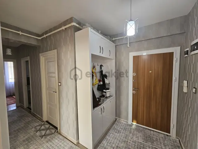 Rota'dan Bağcılar Da Acill Satılık 2+1 Daire... 3