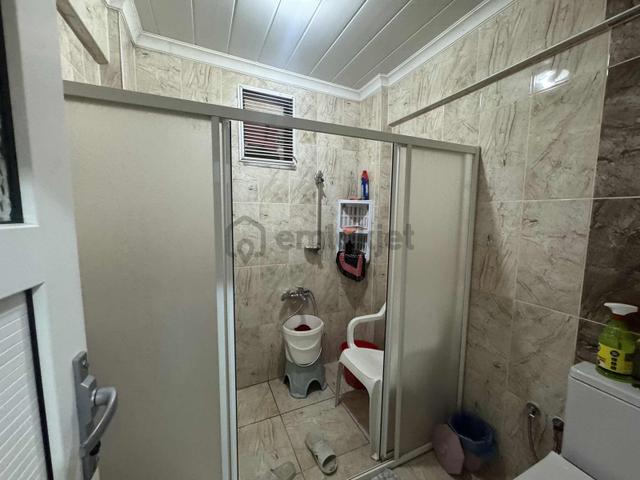 Şirinevlerde 4 Katlı Müstakil Bina 4