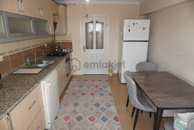 Ulukentte Satılıkfiyatdüştü3+1 Ebeveyn Banyolu+doğalgazlı Çiğli Serkan Dan 5