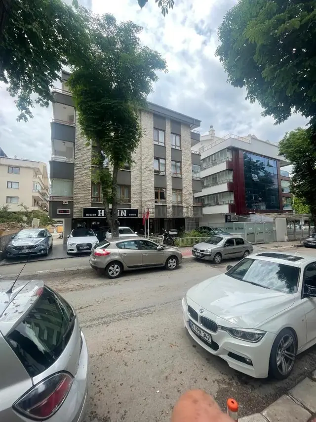 Emek 25. Cadde Ana Caddeye 1. Bina 3+1 Açık Otoparklı 100m2 Kom 1