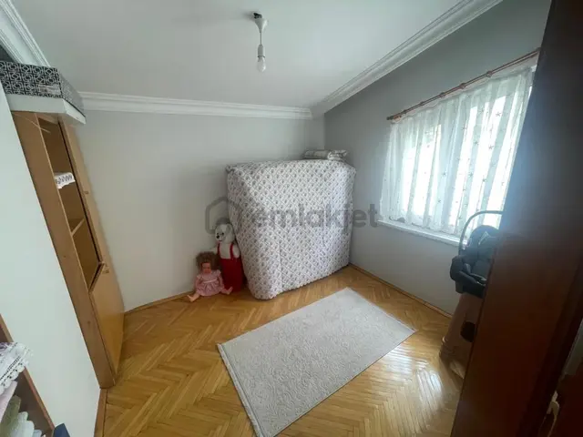 Emek 25. Cadde Ana Caddeye 1. Bina 3+1 Açık Otoparklı 100m2 Kom 3