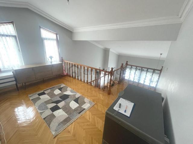 Emek 25. Cadde Ana Caddeye 1. Bina 3+1 Açık Otoparklı 100m2 Kom 4