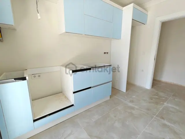 Yatırım'dan Pendik Sahil'de Marmaraya Yakın Ara Kat Geniş 2+1 2