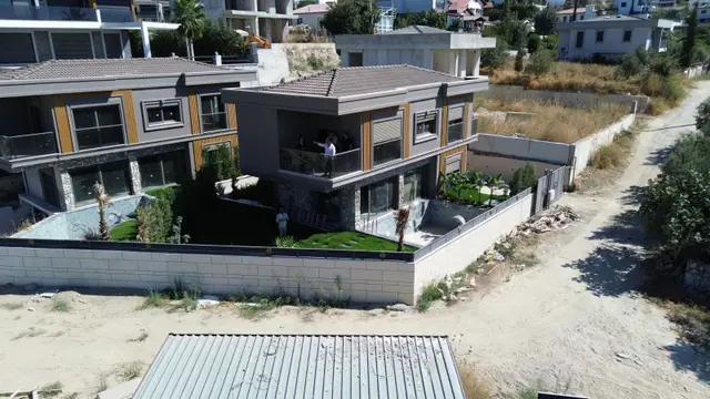 Yaylaköy'de Deniz Manzaralı Özel Havuzlu Sıfır Villa 3