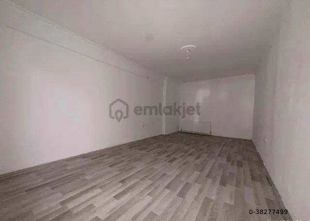 Emek Mah. Dilek Caddesi Yakını 2+1 110m2 Daire 4