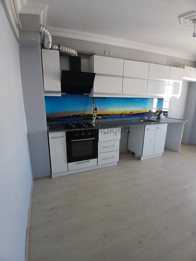 Çamlıca Mahallesinde Kiralık 2+1 Daire Çamlıca Mahallesinde Kiralık 2+1 Daire