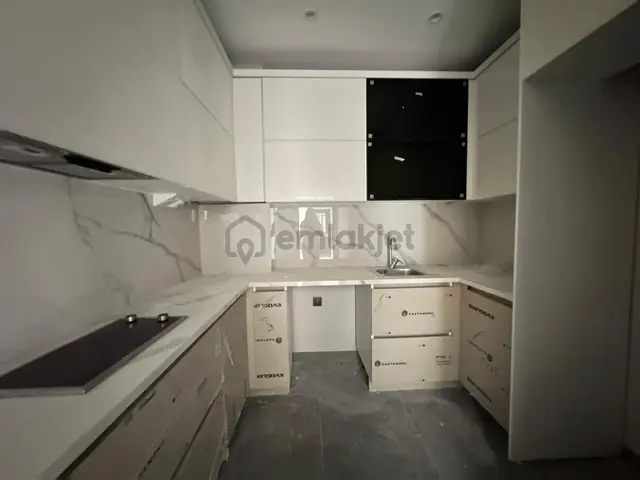 As Yapı Şahin Plaza Da Tabela Değeri Yüksek Ofis Daire 3