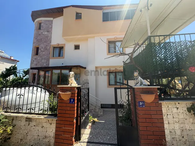 Kuşadası Güzelçamlı'da Doğa Deniz Manzaralı Sezonluk Kiralık 3