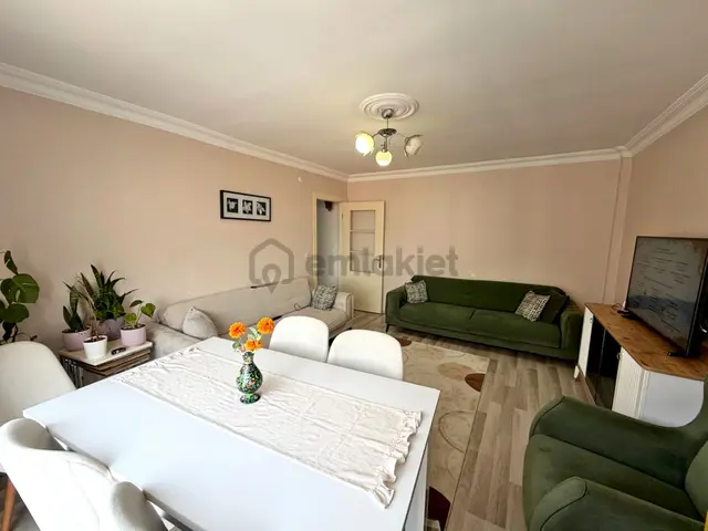 Alban'dan Metrobüse 1dk 90m² 2+1 Satılık Balkonlu Arakat Daire 3