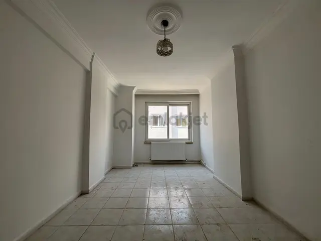 Mezitli Akdeniz Mahallesi Özdemir 2 Sitesi 3+1 Kiralık Daire 4