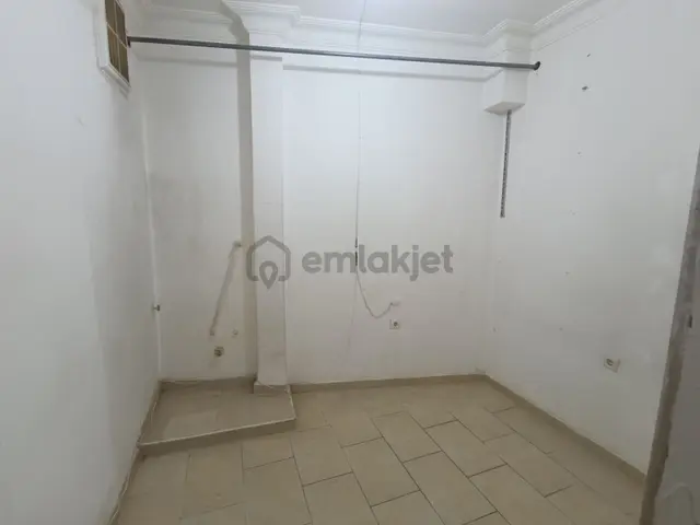 İlkadım Saitbey Mahallesinde Kiralık İş Yeri Çok Amaçlı 2
