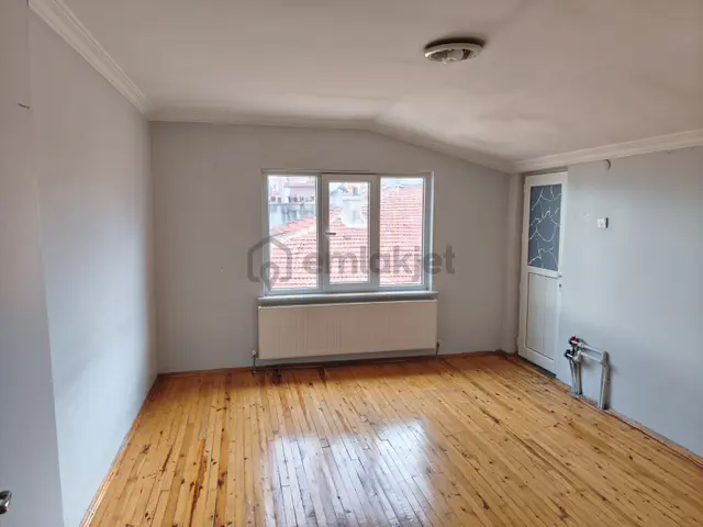 Sait Koç'tan Kiralık Selçıklu Fatik Mh. De 1+1 Daire 5